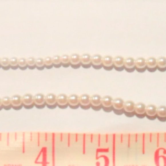Faux PEARL Necklace P & V Jewelery Vintage Pearl Necklace Vintage Jewelry - Picture 3 of 4